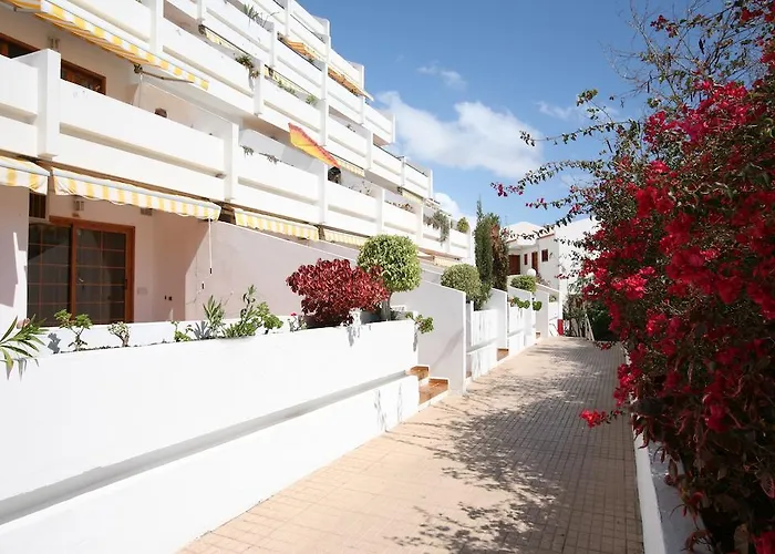 Club Olympus In Garden Appartement