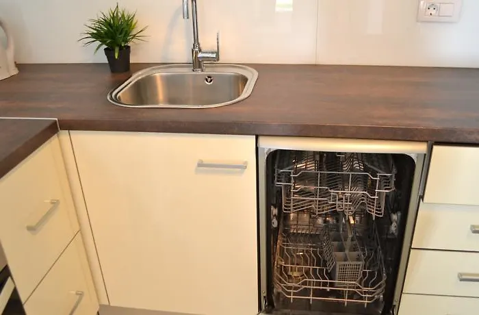 Club Olympus In Garden Appartement *