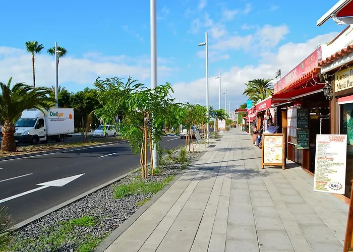 Club Olympus In Garden Appartement *