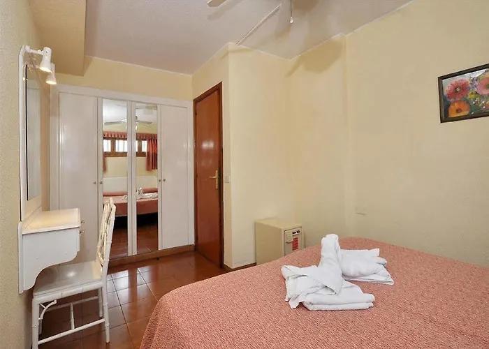 Club Olympus In Garden Appartement *